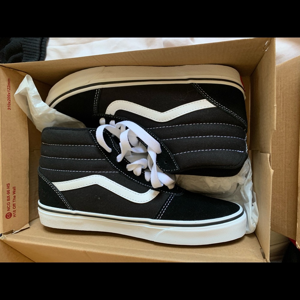 Vans Size 7-Mens